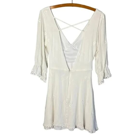 Lulu’s Size Large Mini Dress In the Meadow White Embroidered Backless - Picture 8 of 9